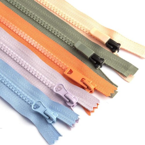 High Quality No.3/5/8/10  Resin  Zipper Custom Open-end Plastic Zippers for Garment